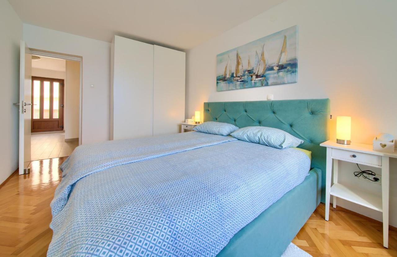 Apartment Frane บัชกา ภายนอก รูปภาพ